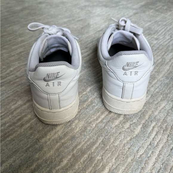 Nike Airforce-1 - Picture 5 of 8